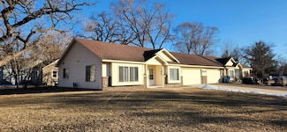 2110 Green Ave, Anoka, MN 55303
