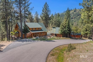 93 Blue Shadow Dr, Garden Valley, ID 83622