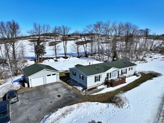 1768 Darling Hill Rd, Newport, VT 05855