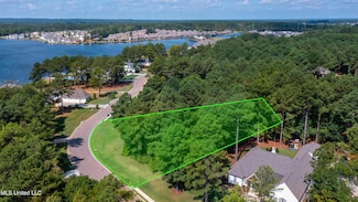 192 Harbor View Dr, Madison, MS 39110