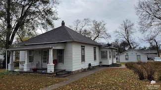 832 W 8th St, Junction City, KS 66441