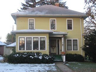 281 S Main St, Markesan, WI 53946