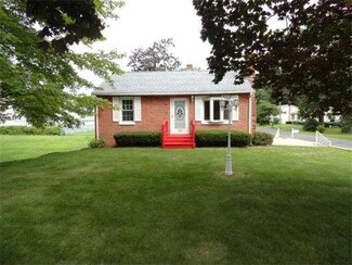 430 New Ludlow Rd, Chicopee, MA 01020