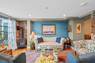 60 Merrimac St Unit 604, Amesbury, MA 01913