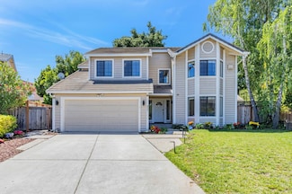 957 Vernie Ct, Cupertino, CA 95014