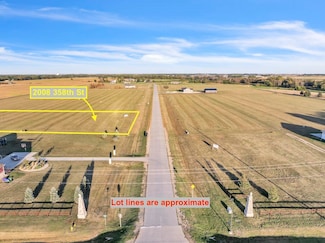 2008 358th St, Spencer, IA 51301