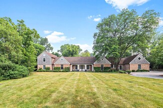 180 Old Farm Rd, Northfield, IL 60093