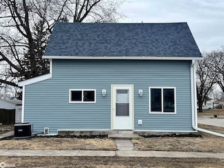 700 S Vine St, Creston, IA 50801