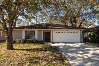 1082 Dorwinion Dr, Jacksonville, FL 32225
