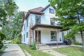 815 Prospect St, Lansing, MI 48912