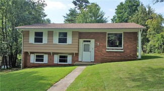 9 Morgan Blvd, Arden, NC 28704