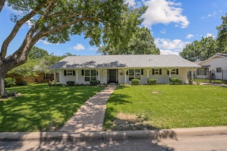 4529 Cloudview Rd, Fort Worth, TX 76109