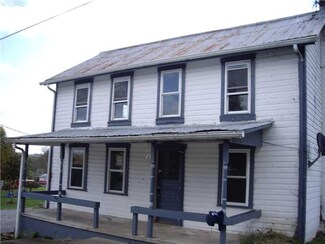6 Main St, Taylorstown, PA 15365