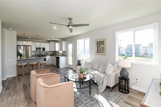 701 3rd St NW, Bondurant, IA 50035