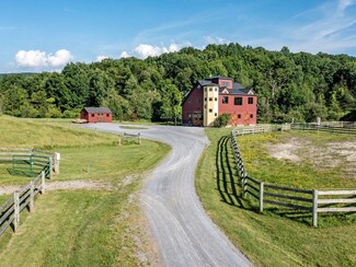 754 Four Winds Rd, North Ferrisburgh, VT 05473
