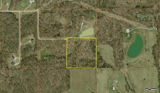 4015 S Deer Trail, Huntingburg, IN 47542