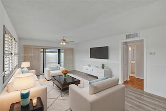 2924 Day Ave Unit PH4N, Miami, FL 33133