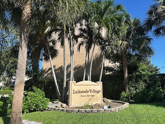 725 Lori Dr Unit 214, Palm Springs, FL 33461