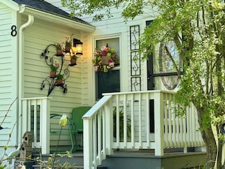 8 Organug Rd, York, ME 03909