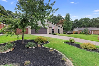 2335 Robin Ct, Grapevine, TX 76051