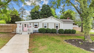 703 E Horne St, Clayton, NC 27520