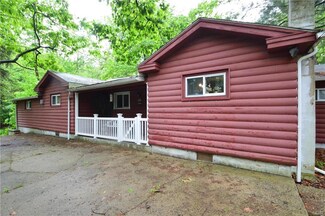 1165 N Cottonwood Rd, Danielsville, PA 18038
