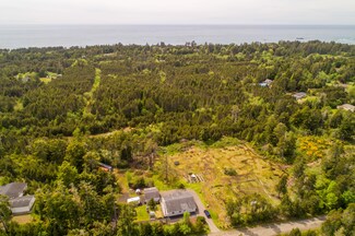 8770 NW Kimberley St, Seal Rock, OR 97376