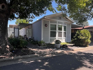 4624 S Pacific Hwy Unit 25, Phoenix, OR 97535
