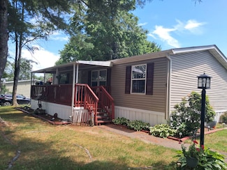 6 Aloha Ln, New Paltz, NY 12561