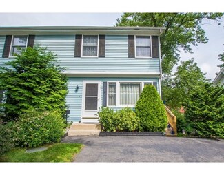 37 Cross St, Franklin, MA 02038