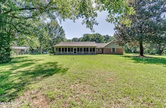 2121 Chapel Hill Rd, Utica, MS 39175
