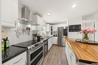 130 County Road 3826, San Antonio, TX 78253