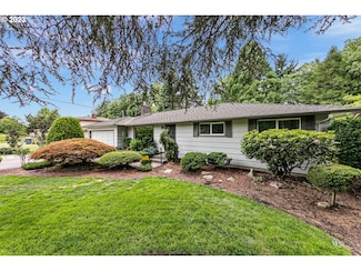 1488 Roundup Dr, Eugene, OR 97401