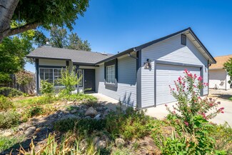 618 Alamine Dr, Redding, CA 96003