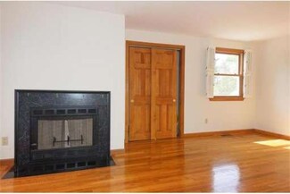 3 Tisdale Dr, Dover, MA 02030