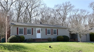 85 Campion Ave, Tiverton, RI 02878