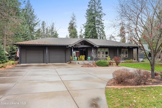 9641 N Easy St, Hayden, ID 83835