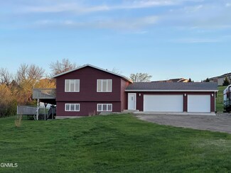 1601 Telluride Ln, Bismarck, ND 58503