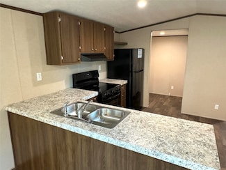 817 Cedar Lawn Dr, Alvin, TX 77511