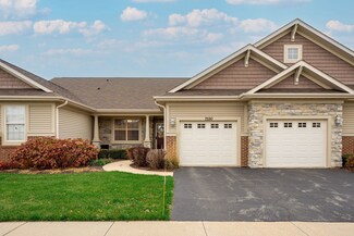 7590 Royal Troon Dr, Rockford, IL 61107