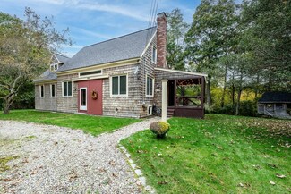 180 School St, Marstons Mills, MA 02648