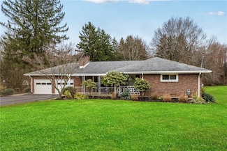 166 McLanahan Dr, Beaver Falls, PA 15010