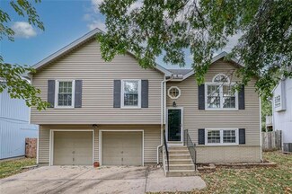 10 NW 112th St, Kansas City, MO 64155