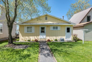 9187 S Catalpa Ave, Newaygo, MI 49337