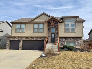 2153 Birch St, Leavenworth, KS 66048