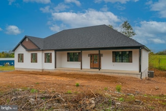 12324 Apple Harvest Dr, Martinsburg, WV 25403