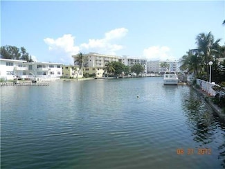 1275 Marseille Dr Unit 40, Miami Beach, FL 33141