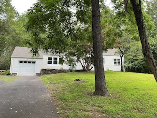 126 Main St N, Bethlehem, CT 06751