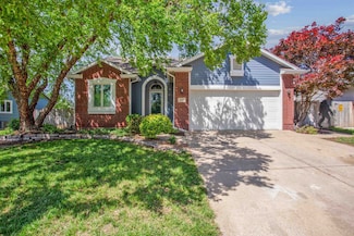 1913 N Parkdale St, Wichita, KS 67212
