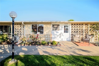1570 Homewood Rd, Seal Beach, CA 90740